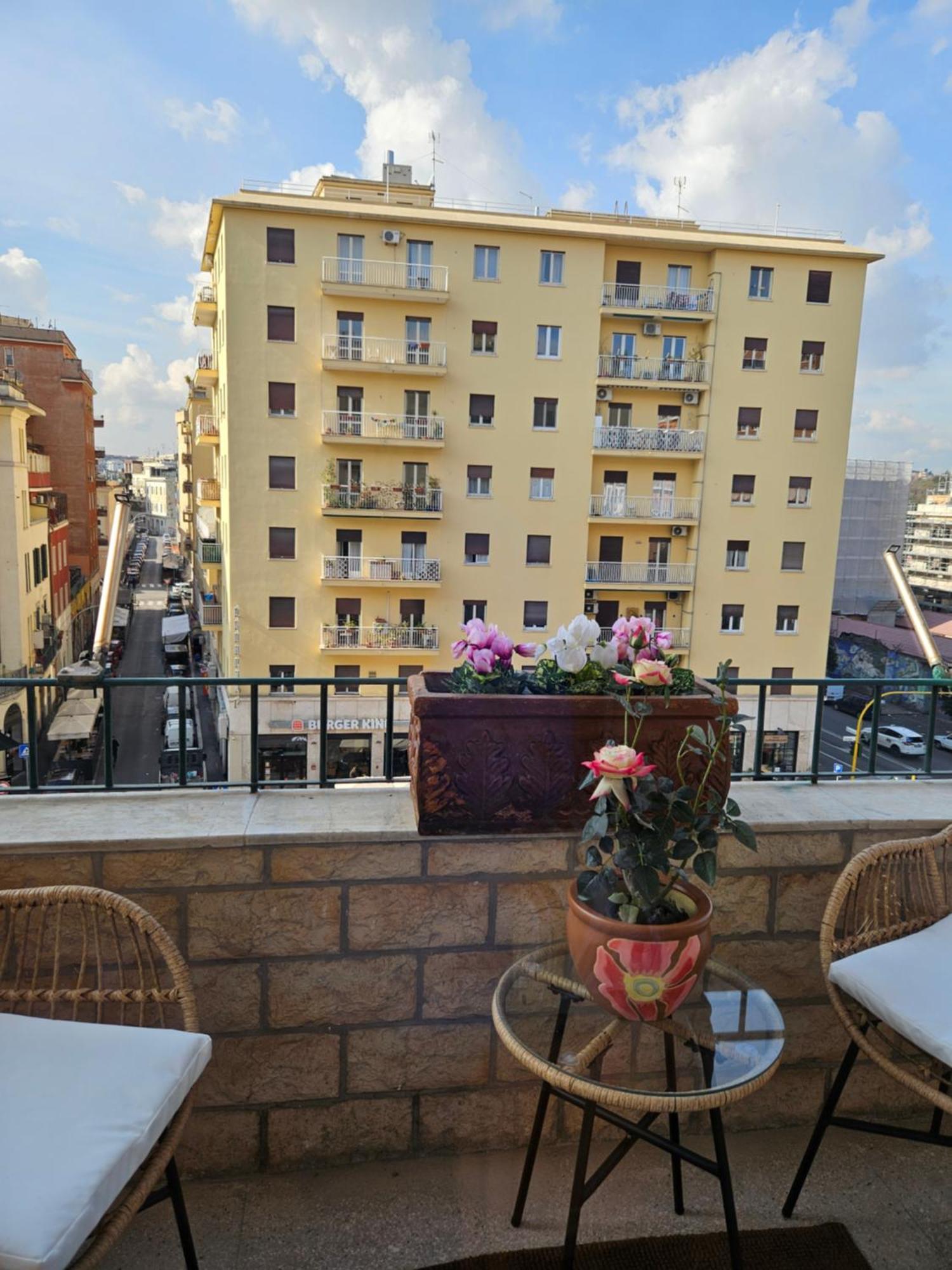 12 V Itali Hotell Rom Exteriör bild